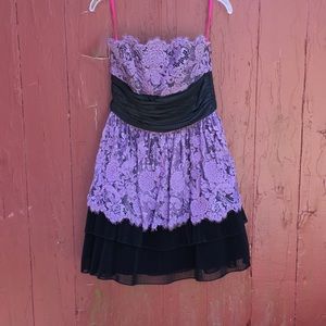 Beautiful lace Betsy Johnson dress